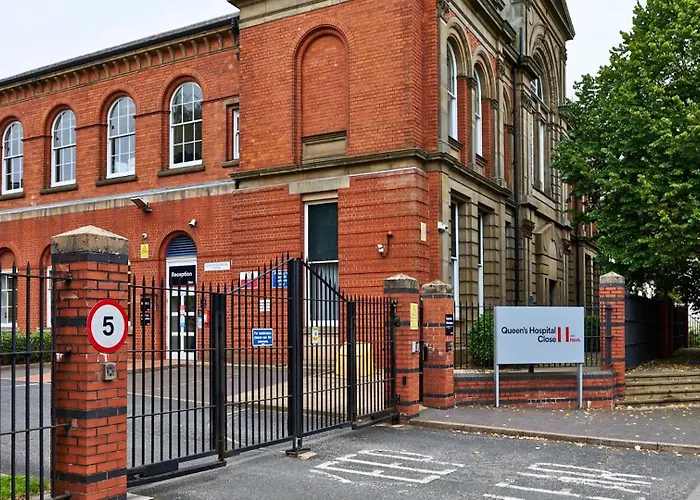 Queen\'S Hospital Close Near Birmingham City Centre